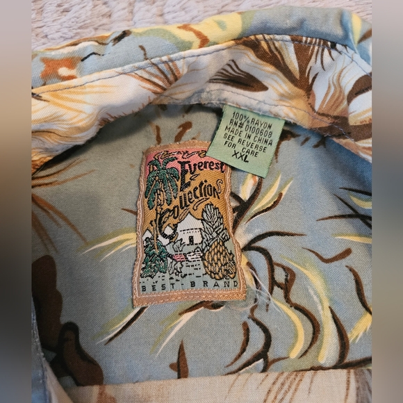 Everest Collection Tropical Beach Hawaiian Shirt - Picture 2 of 7